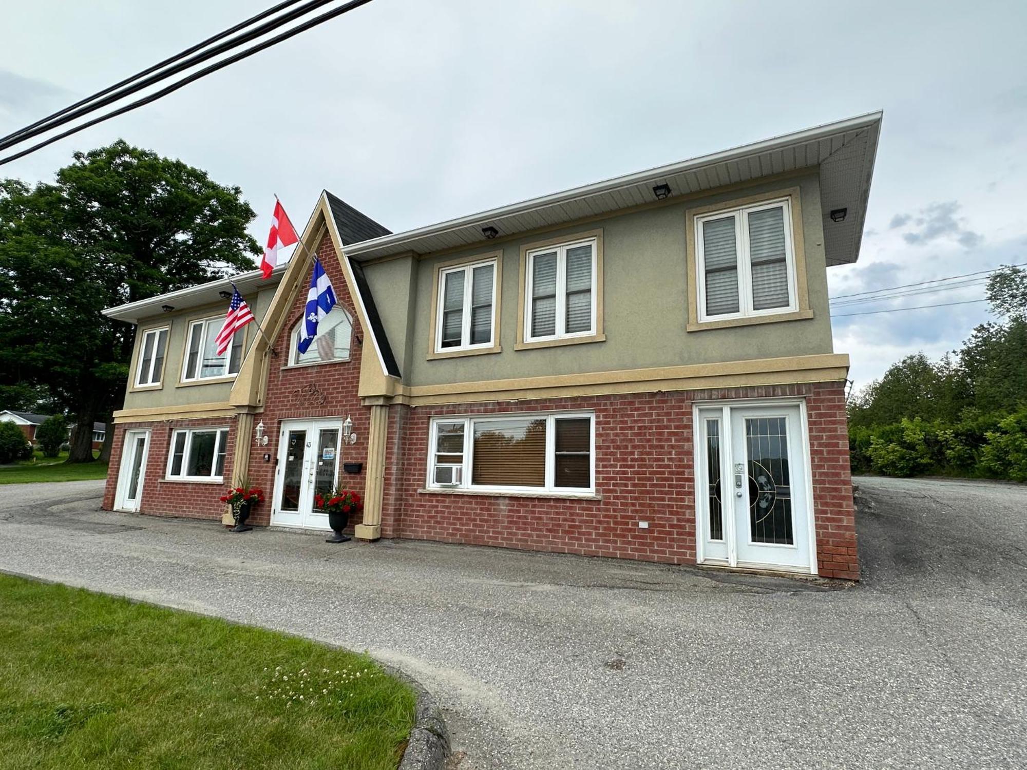 Motel Le Refuge Sherbrooke Eksteriør bilde